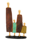 Famille 4 personnages marron et vert n°6
