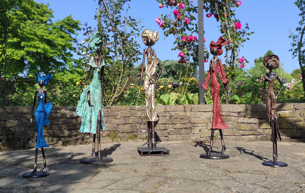 Elegance in bronze
– Lafi Bala / Bronzes d'Afrique