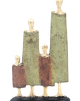 Famille 4 personnages marron et vert n°1 