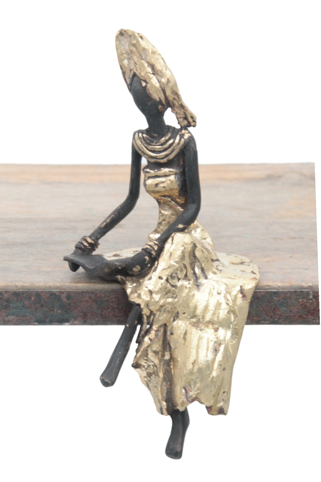Bronze assis 15 cm doré n°15 